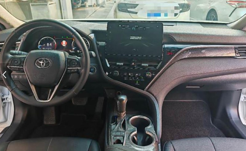 Toyota Camry 2021