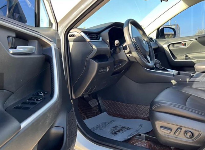 Toyota RAV4 2021