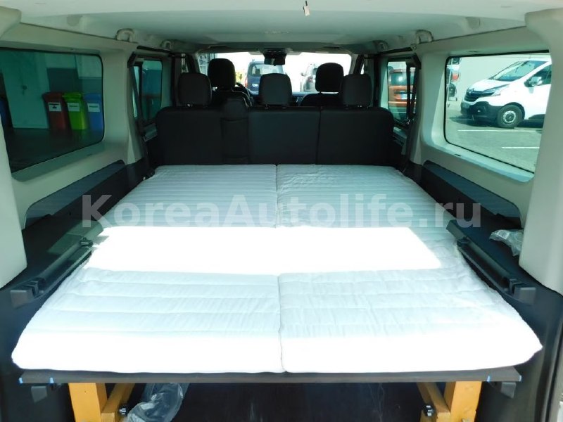 Renault Trafic III Grand 2022