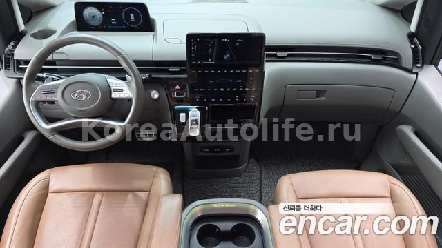 Hyundai Staria 4WD Lounge 9-Seater 2023