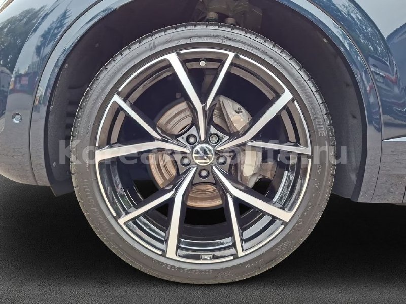 Volkswagen Touareg 3.0 TDI Tip. 2025