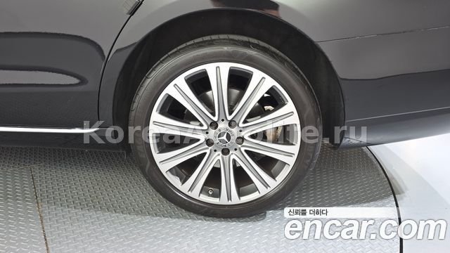 Mercedes-Benz E-класс W213 E350 4MATIC 2023
