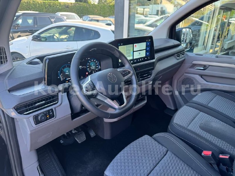 Volkswagen T7 Caravelle 2.0 TDI 2025