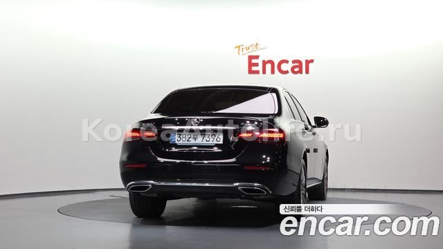 Mercedes-Benz E-класс W213 E350 4MATIC 2023