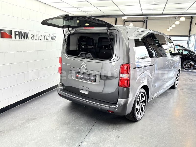 Citroën SpaceTourer Spacetourer e Shine 2022