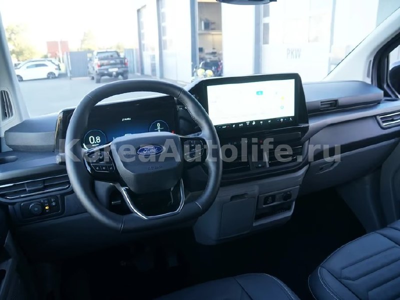Ford Tourneo Custom 2.0 320 2025