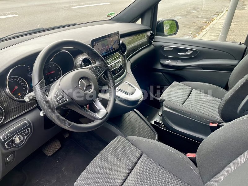 Mercedes-Benz V 300 d 4MATIC 2024
