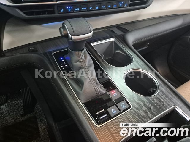Toyota Sienna 4gen 2.5 Hybrid 2022
