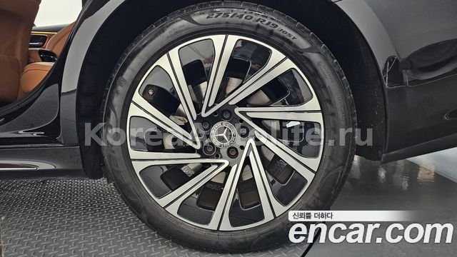 Mercedes-Benz E-класс W214 E300 4MATIC 2024