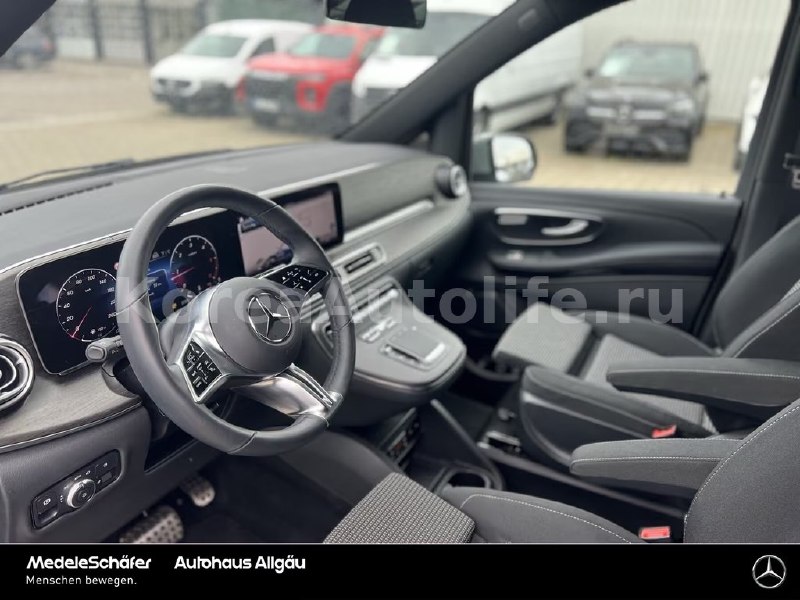 Mercedes-Benz V 250 d 4MATIC 2025